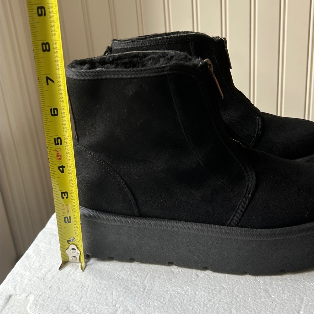Rouge Helium Platform Black Suede Ankle Boots ZipUp front faux fur lined size 8 - Picture 9 of 17